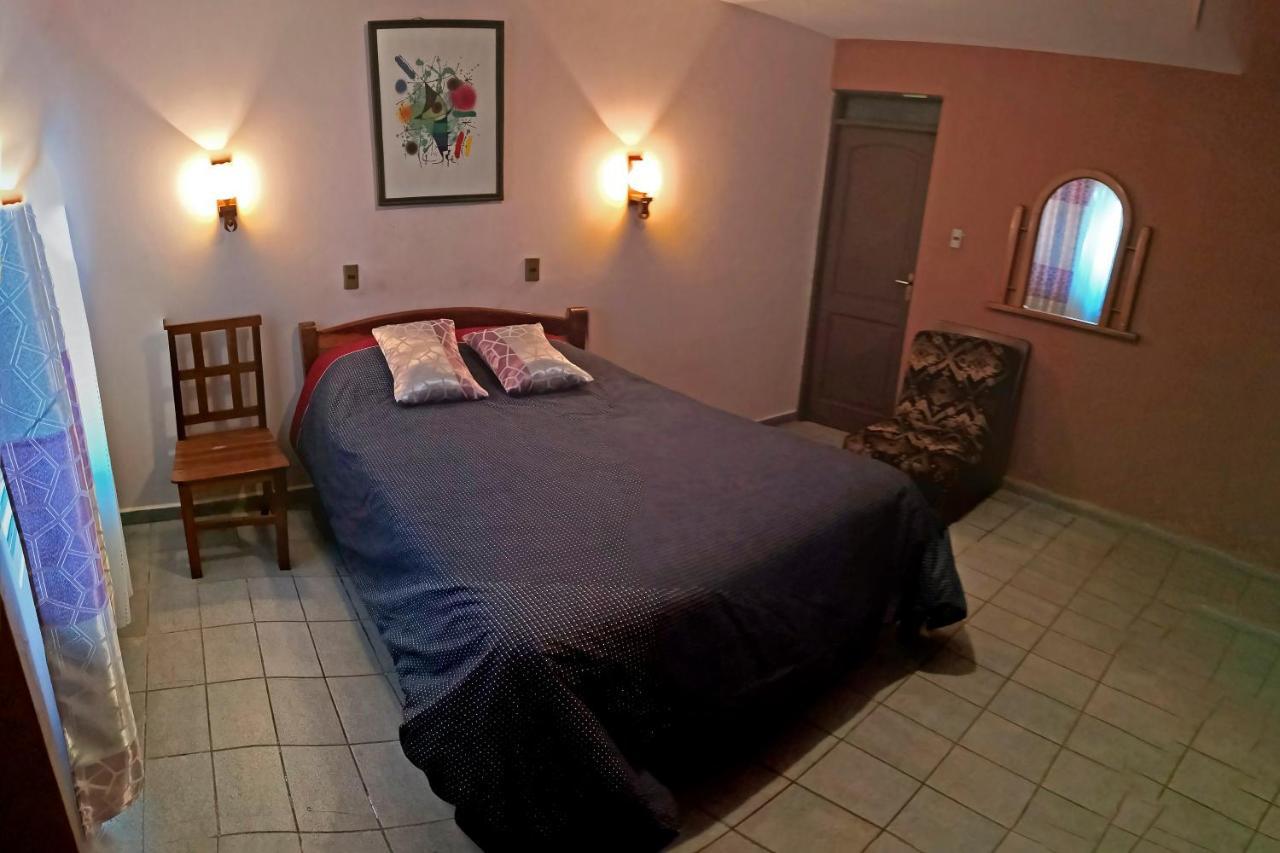Casa Discreta Bed & Breakfast Cochabamba Bagian luar foto